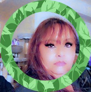 Meet your Posher, Felicia